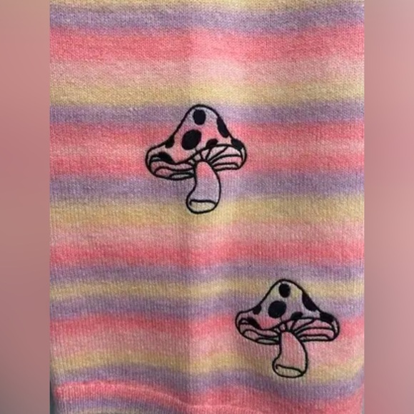 Spirit Jersey Mushroom Knit Sweater - New with Tags! - Picture 5 of 9